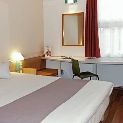 Muenchen-schwabing 2* Munich